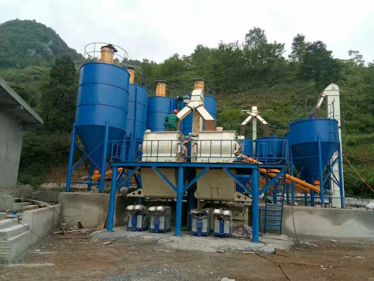 設(shè)備廠家提醒您，這三大因素會(huì)影響干混砂漿的質(zhì)量