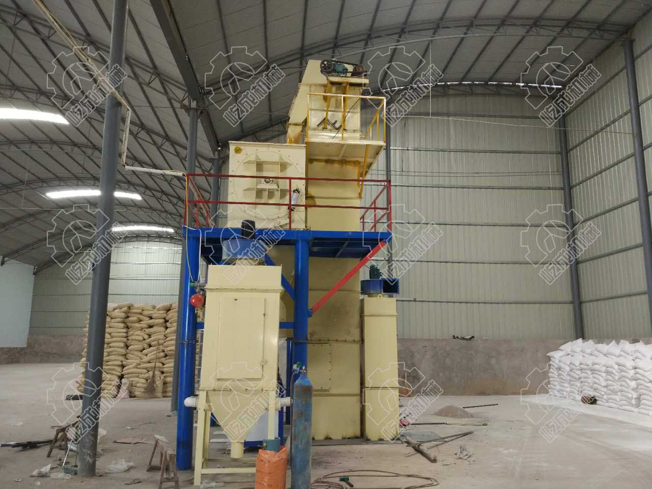 簡易型標(biāo)線涂料設(shè)備